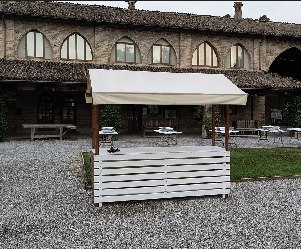 Banchetto espostivo bianco