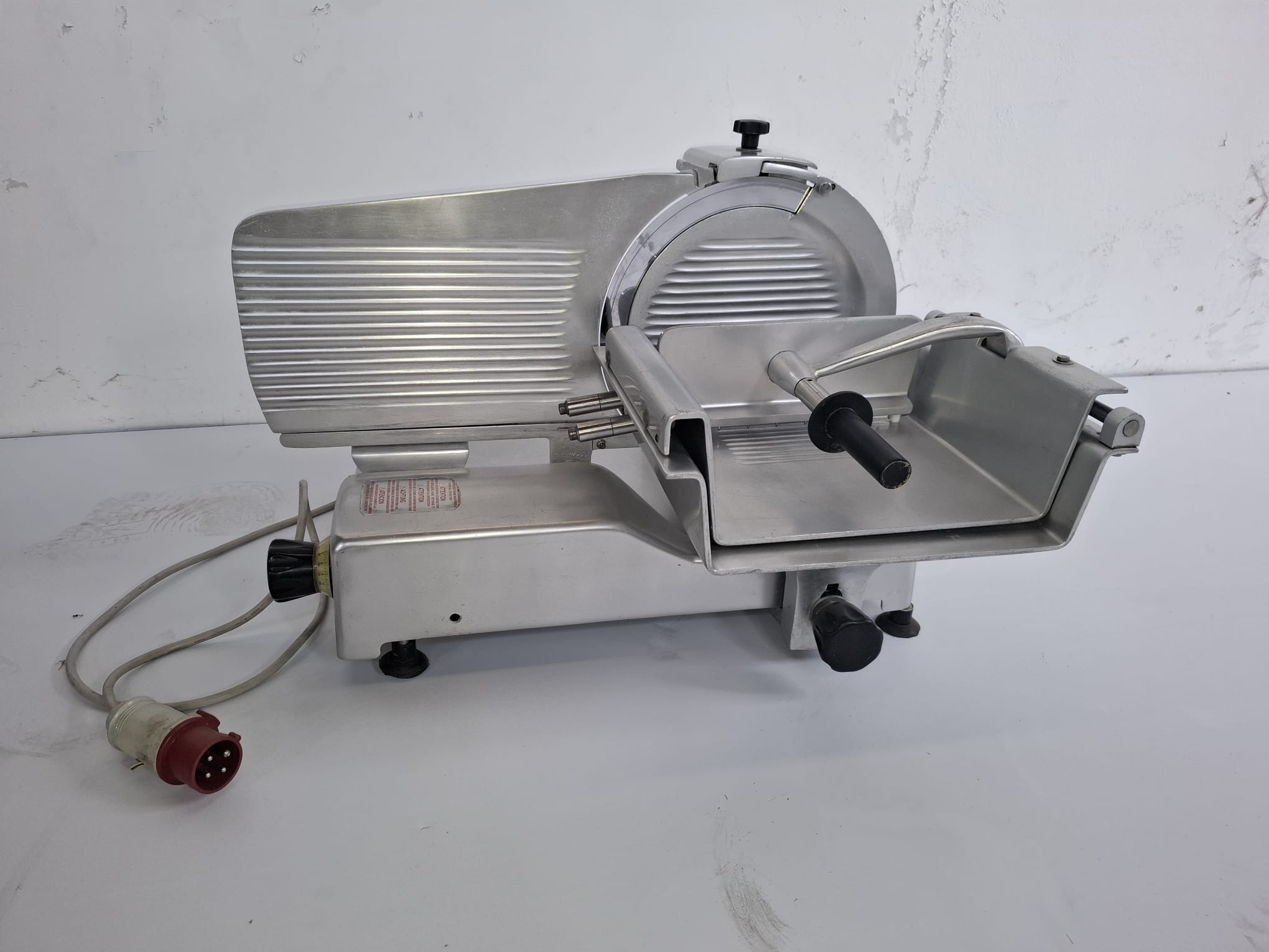 AFFETTATRICE PROFESSIONALE VERTICALE