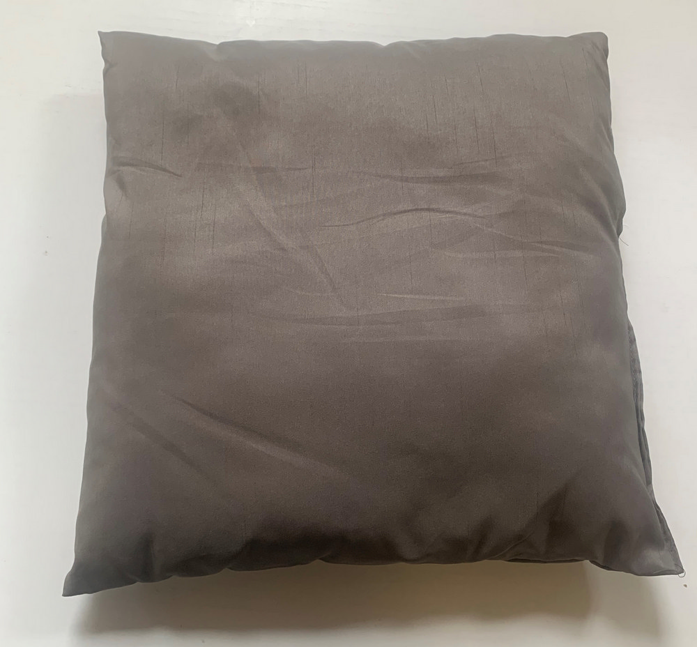 cuscino grigio