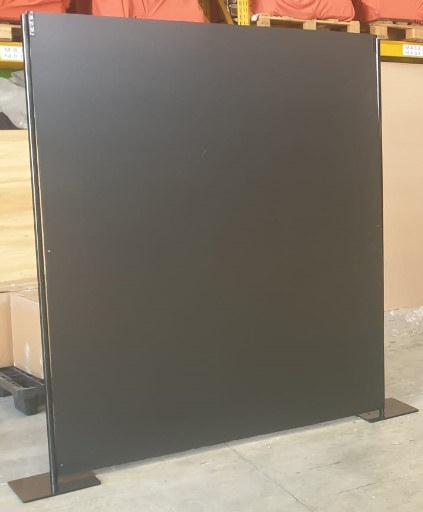 Pannello autoportante nero