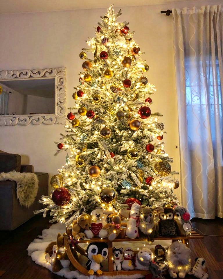 Albero di Natale Luxury innevato 2.40 mt