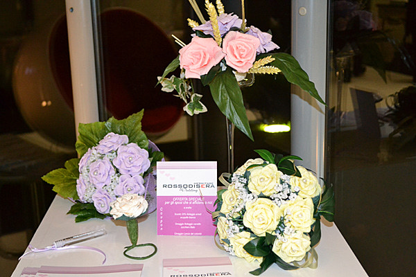 Noleggio Fiori di carta crespa a Milano Fiori di carta crespa